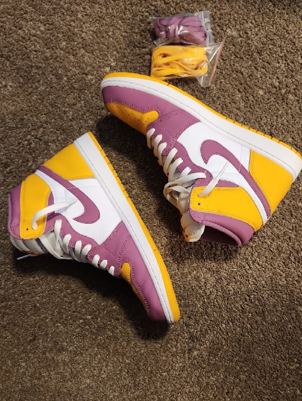 Jordan 1 OG High "Brotherhood" -Top Sneakers in Purple, Yellow & White - Picture 4 of 6